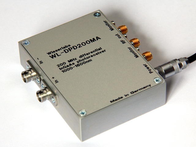 Low Noise Photodetector